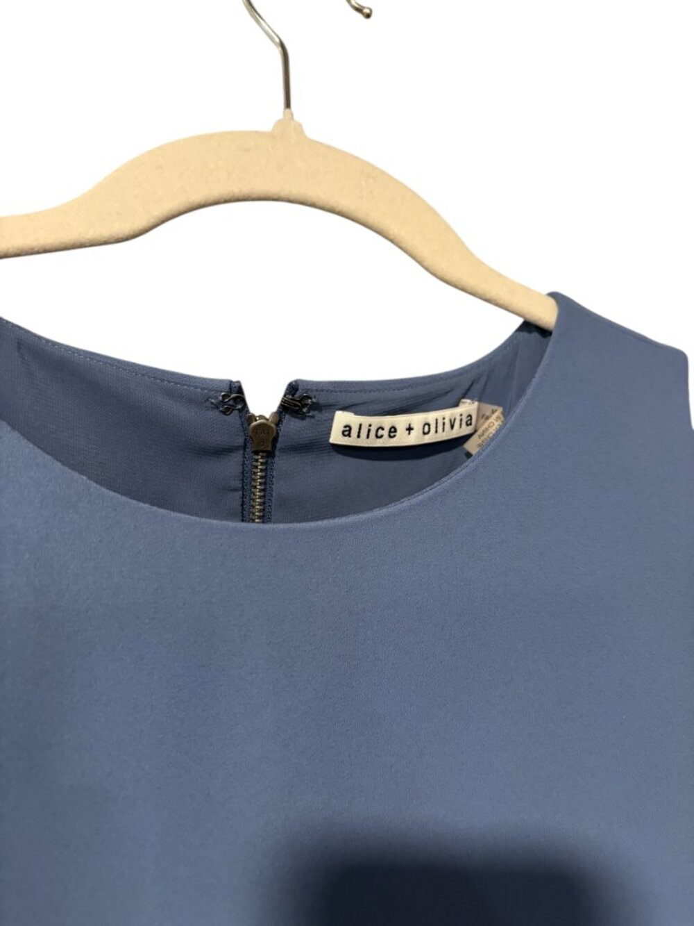 Alice + Olivia Clive Asymmetric Ruffle Dress - Picture 6 of 7